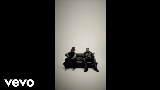 Vorschaubild des Videos MAN ABOVE
