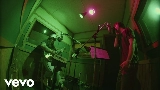 Vorschaubild des Videos Two Trains (feat. Marcus King)