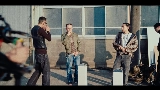 Vorschaubild des Videos Spotlight (feat. Kohjiya & Tete) - Remix